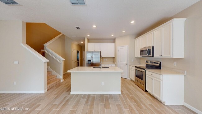 Photo - 486 Boracay Cir