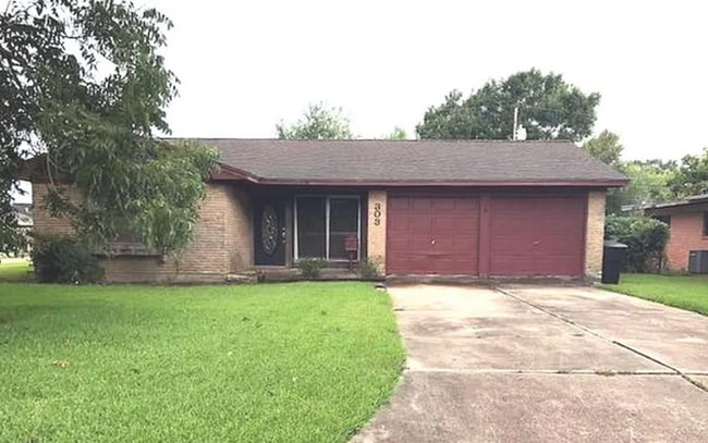 Building Photo - 303N 34th