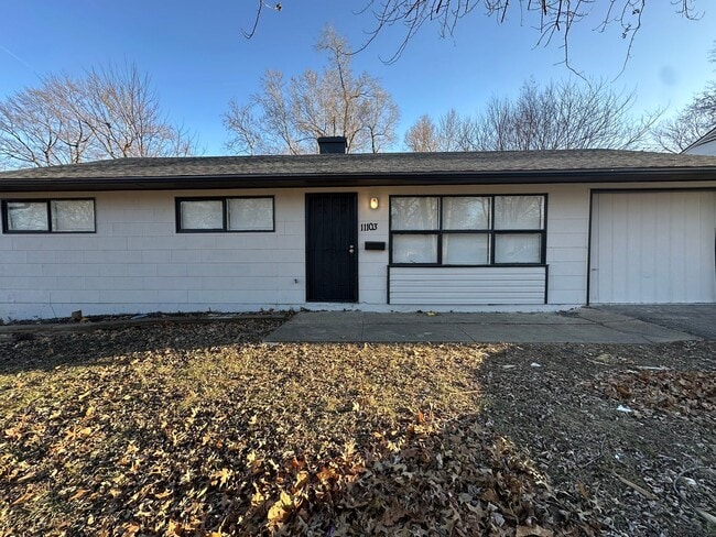 Building Photo - 4 bed 1 bath