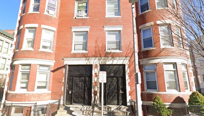 Building Photo - 62 Fayston St Unit #2