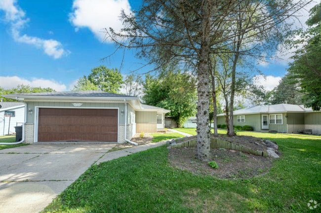 Building Photo - 3118 W Westport Rd Rental