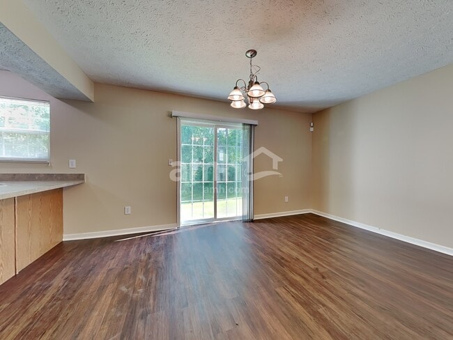 Photo - 6739 Shanghai Cir