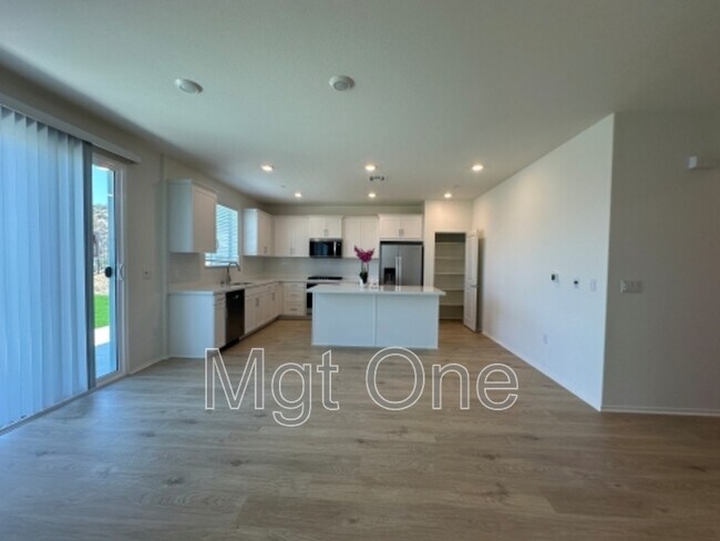 Photo - 26170 Gentry Ave