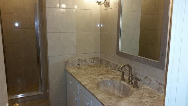 Photo - 41 W Viking Dr