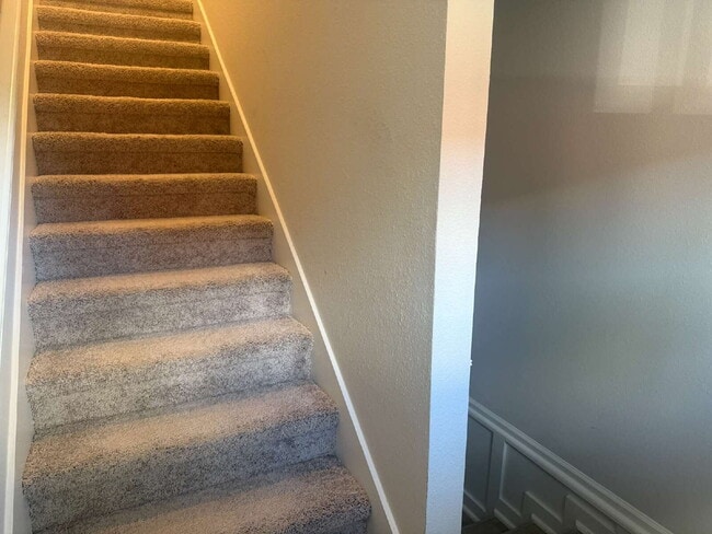 Photo - Modern 2-Bedroom Townhome with Garage Park...