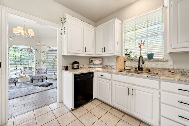 Photo - Exceptional Home in Arlington – Great Layout & Prime Location