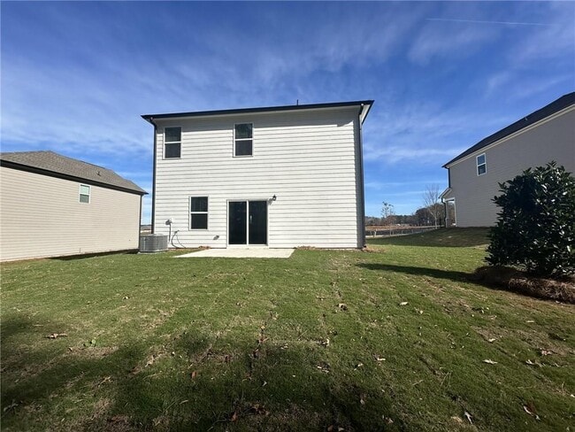 Photo - 472 Madison Lakeview Dr