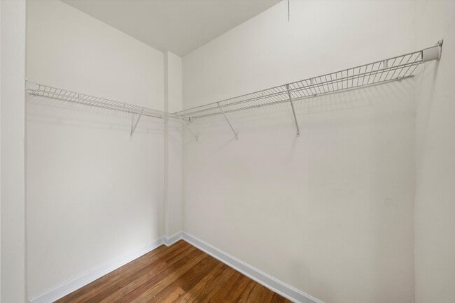 5417 Kenmore LLC