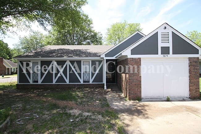 Building Photo - 3879 Briar Pl Rental