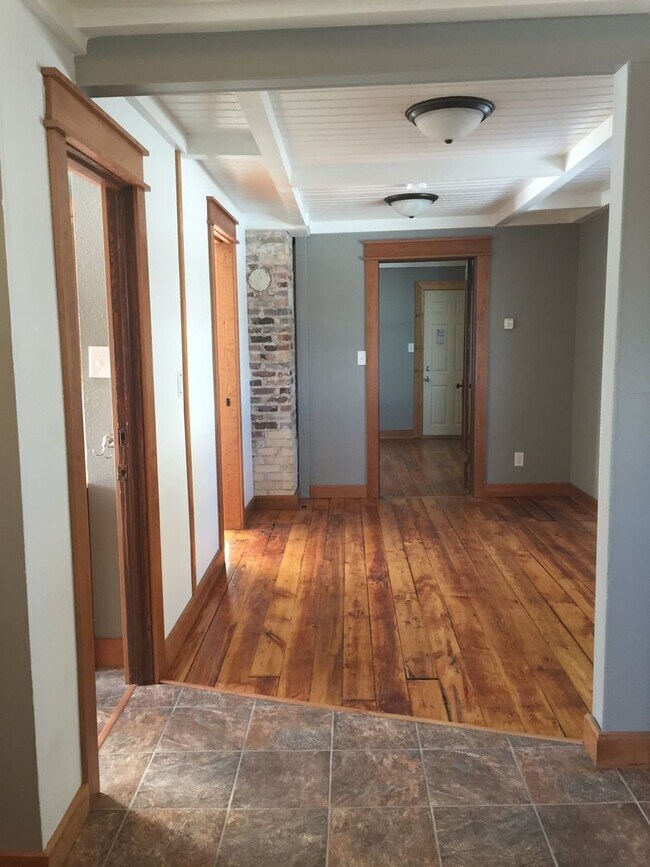 Photo - 920.5 E. 5th Street- Charming Cottage Unit 920 1/2 E 5th Street