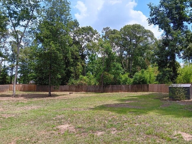 Photo - 1015 Salford Pl