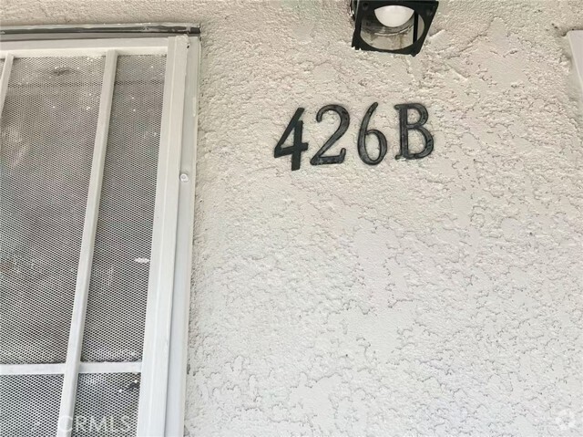 Building Photo - 420 E Broadway Rental