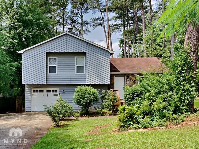 Building Photo - 2262 New Castle Cir