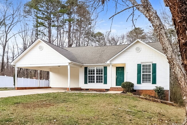 Photo - 544 Basswood Way