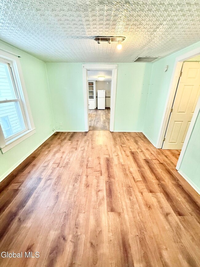 Photo - 1575 Carrie St Unidad 2