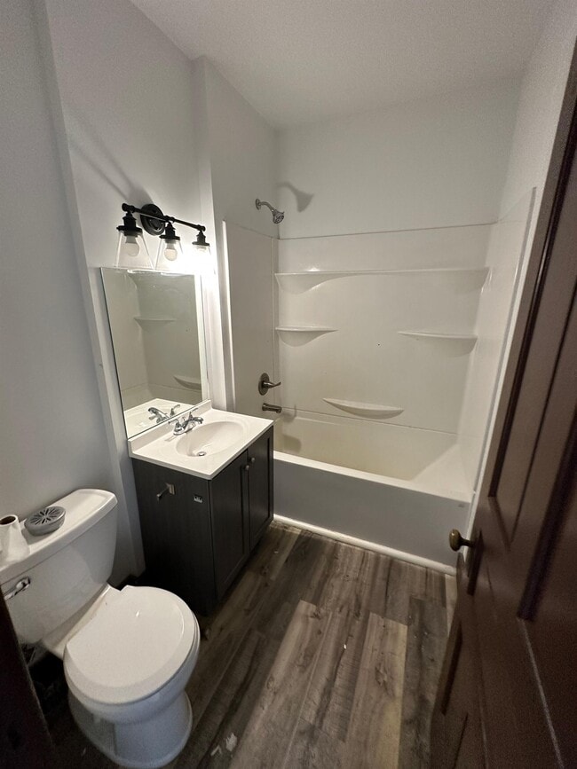 922 S 8th St Apartment Unit 2S Quincy, IL