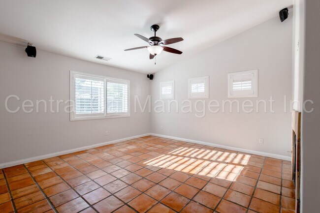 Photo - 3 Bedroom/2 Bath Home with Solar in the Desired Southwest - $2450 per Month!