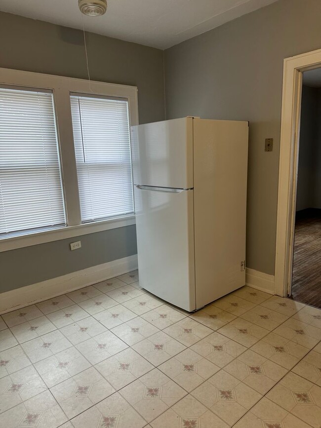 Photo - 216 Pleasant St