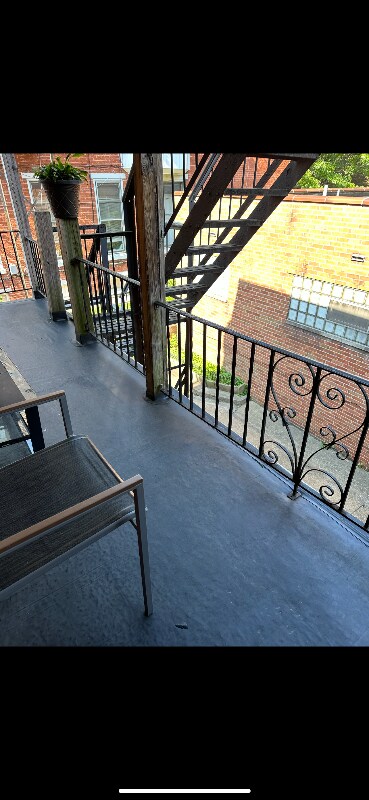 Photo - 1047 Penn St Unit 2B