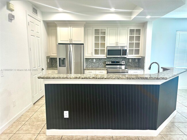 Building Photo - 8231 NW 127th Ln Rental