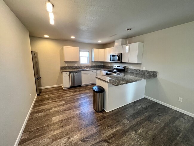 Photo - 7832 Jacqueline Way