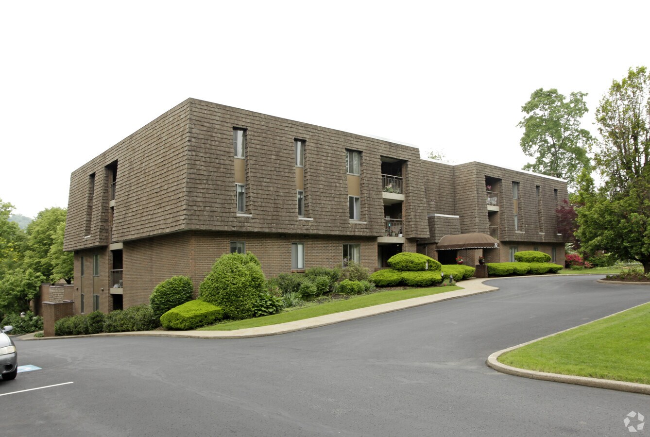 Photo - Linden Place Apartments