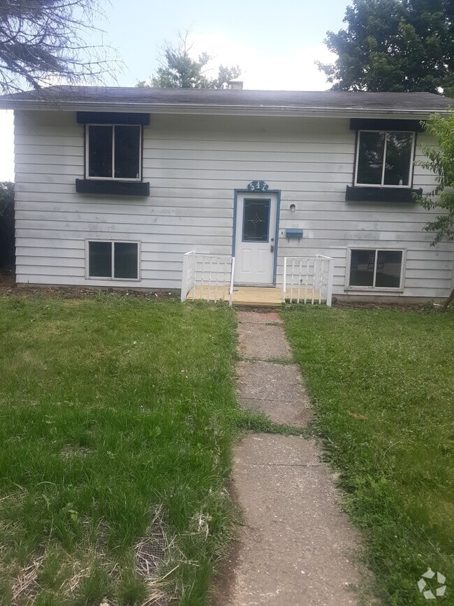 Building Photo - 547 N Ridgemoor Ave Rental