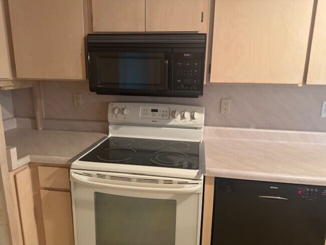 Photo - 1445 Seacrest Ln