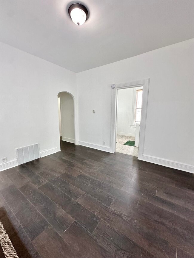 Photo - 1447 Broadway Unit 2