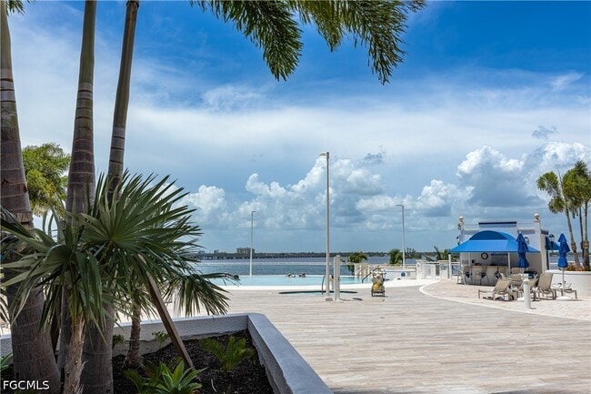 Building Photo - 2743 First St Unit 105