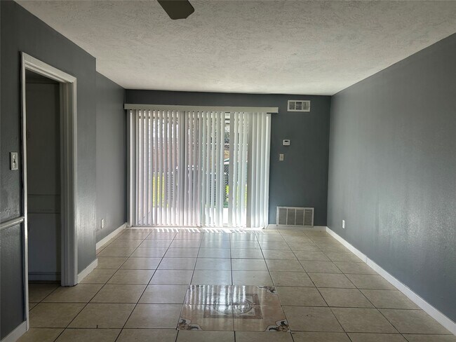 6702 Biggs Ct Unit 1