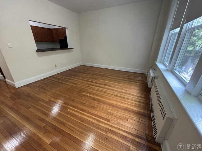 Photo - 33 Lancaster Terrace Unit 209