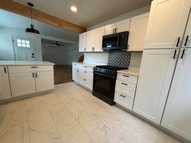 Photo - 2 Bedrooms, 1 Bath, Garage, Washer and Dryer Hookups