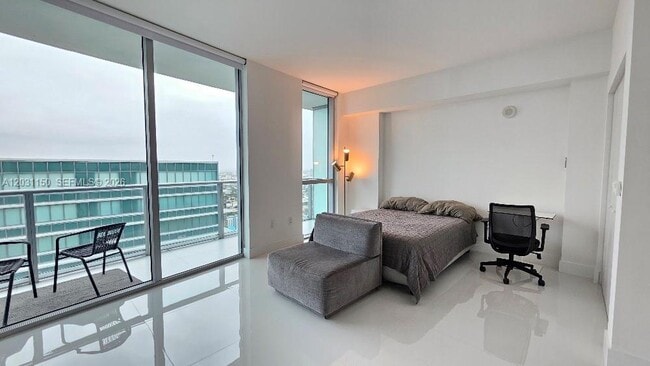 Building Photo - 1100 S Miami Ave Unit 4105