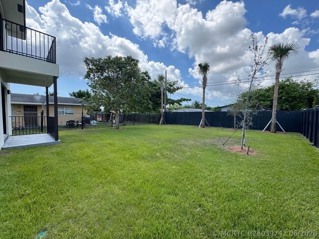 Photo - 400 NE 30th St