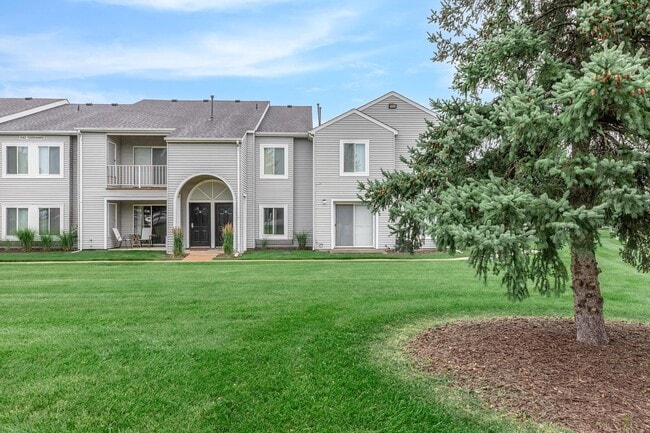 Oaks at Hampton Apartments