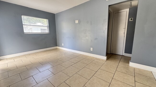 Photo - 1056 Maynard St