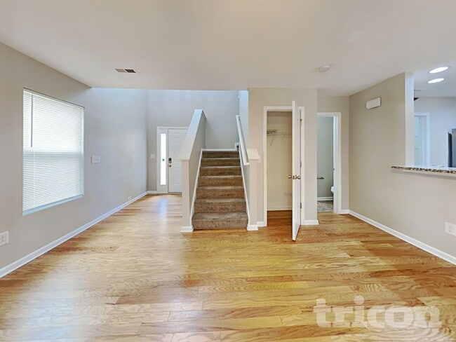 Photo - 931 Rook Rd