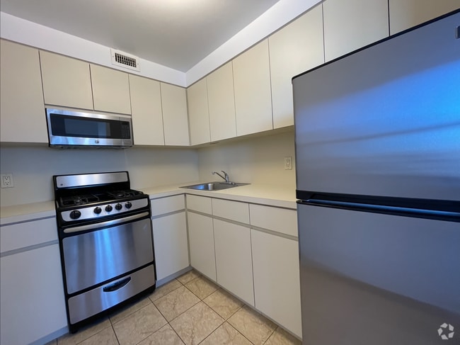 Building Photo - 3212 23rd St Unit 3 Rental