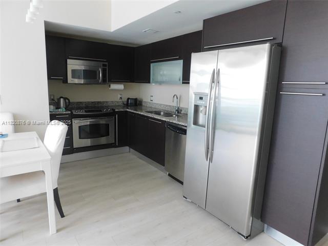 Building Photo - 950 Brickell Bay Dr Unit 3206 Rental