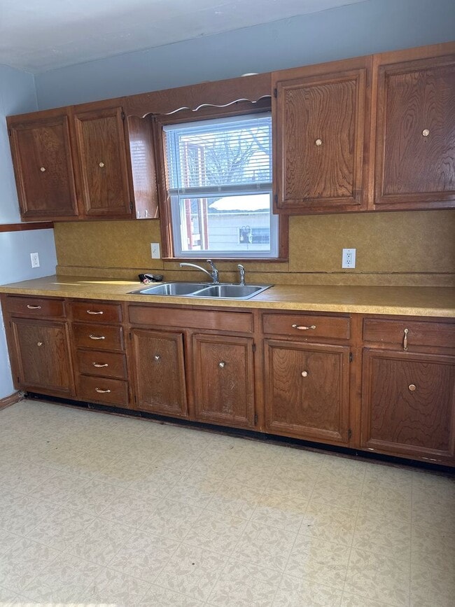 Photo - 1000 Columbia St