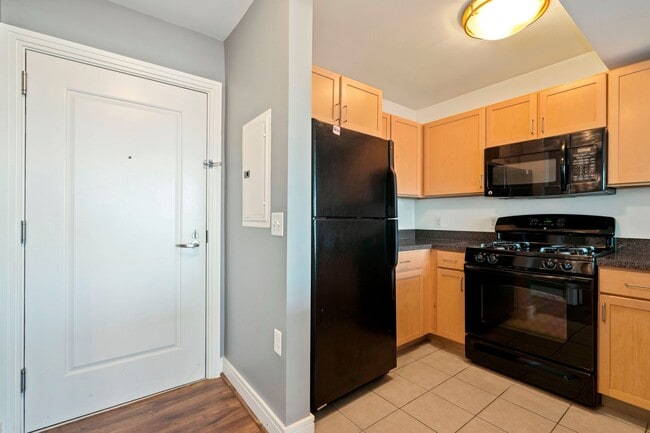 Building Photo - Available Now! Electric, Gas and Water included in Rent! Spacious Studio in an Amenity Rich Build... Unit N614