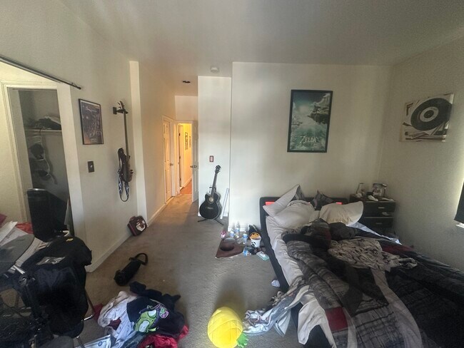 Photo - 30 Hawthorne St Unit #2