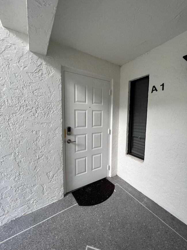 Photo - 1006 Green Pine Blvd Unidad A1