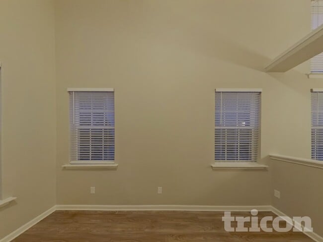 Photo - 4908 Abercromby St