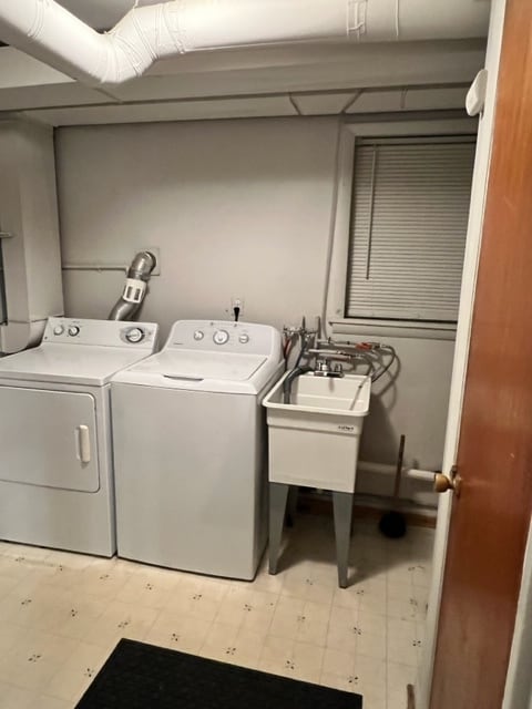 Laundry - 3260 Buffalo Rd