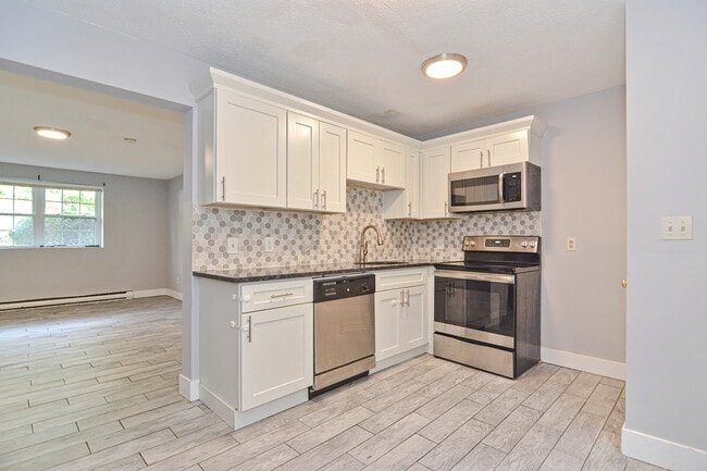 Photo - Woodcrest Apartments