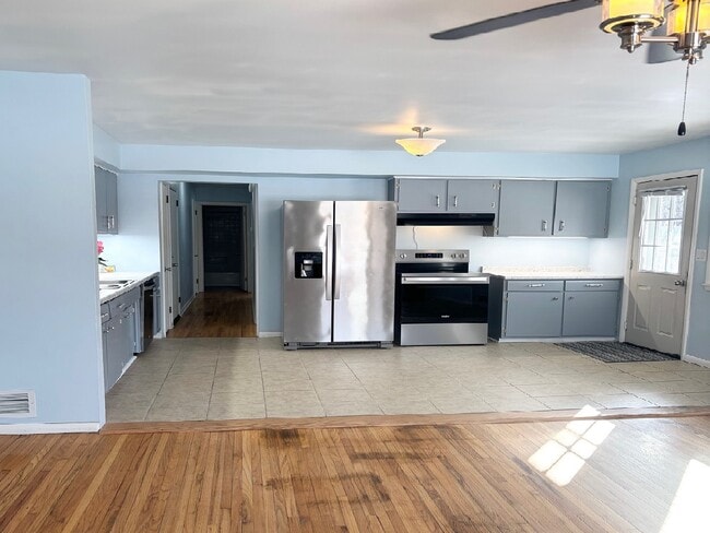 Photo - 7313 65th Ave N