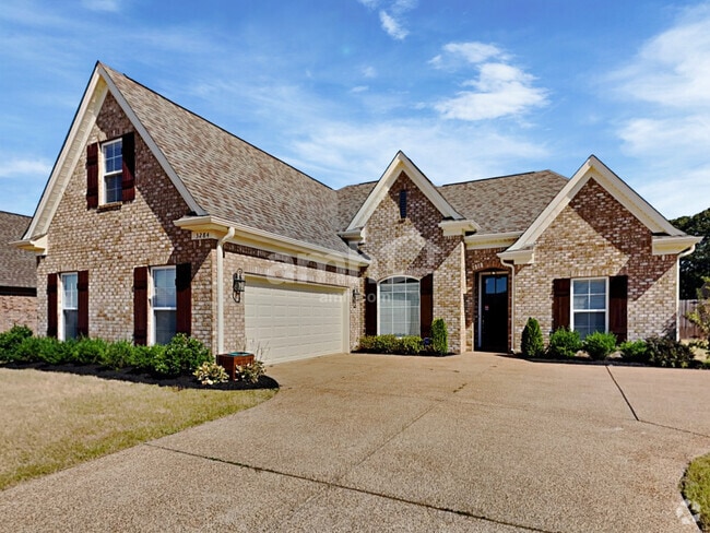 Building Photo - 3284 Vineyard Dr S Rental