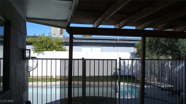 Photo - 5712 Stacey Ave